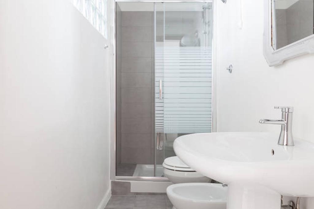 Domus Merulana Bed And Breakfast Rome Room photo