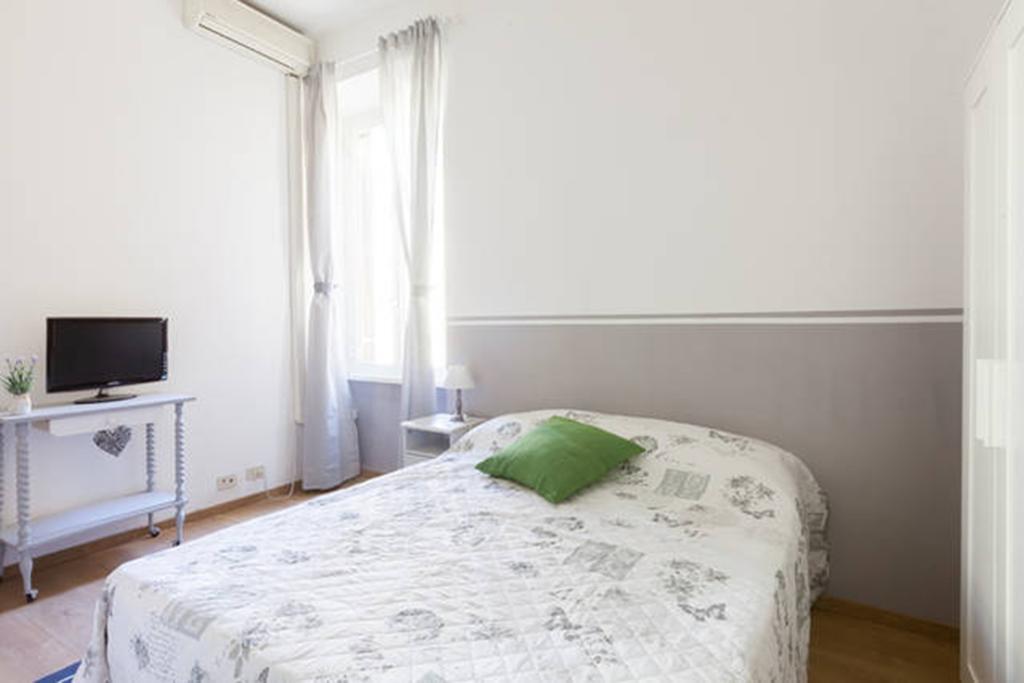 Domus Merulana Bed And Breakfast Rome Room photo